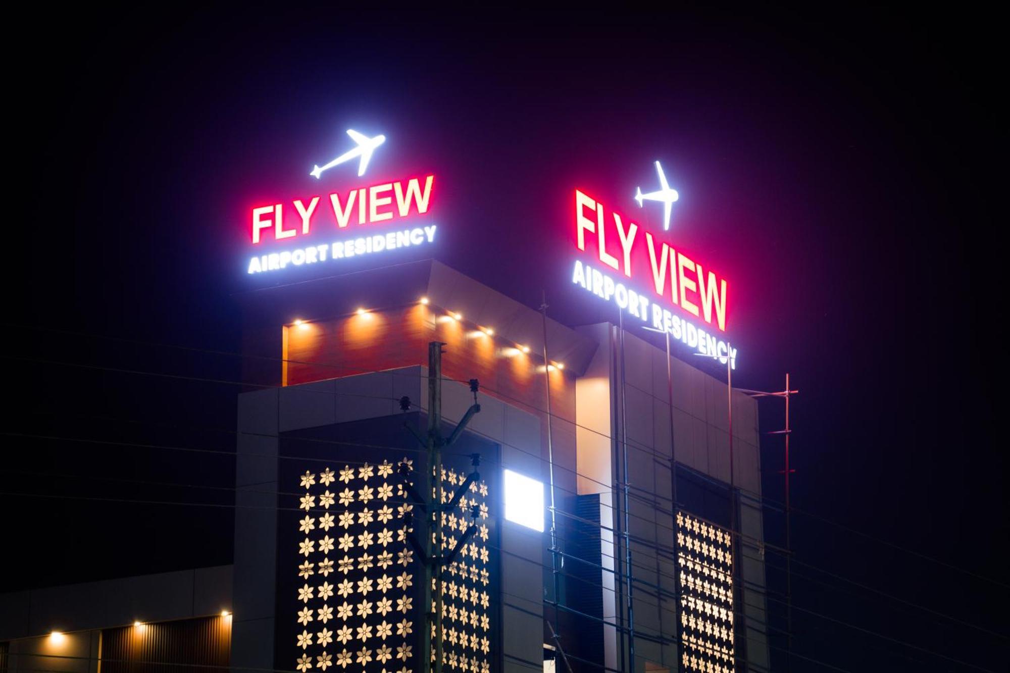 Готель Fly View Airport Residency Недумбассері Екстер'єр фото